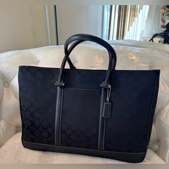 Pre-Loved COACH Signature Business Tote or Handbag - Picture 11 of 11